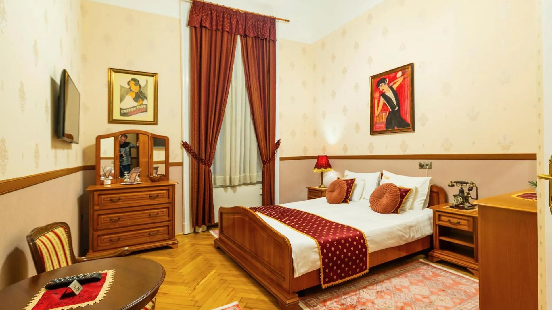 Cotton House Hotel Budapest 4*,