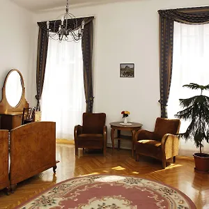 מלון דירות Kalvin House