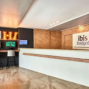Ibis Budget Pearl Hotel
